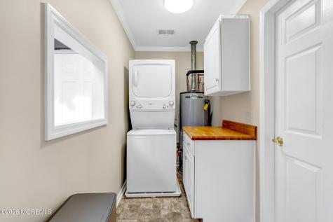 35 Bay Avenue North Middletown NJ 07748