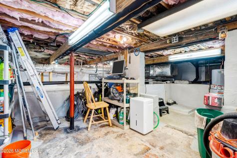 35 Bay Avenue North Middletown NJ 07748