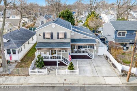 35 Bay Avenue North Middletown NJ 07748