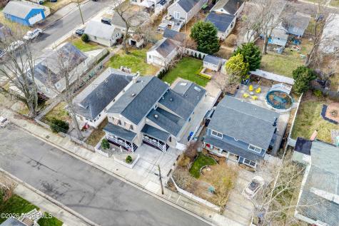 35 Bay Avenue North Middletown NJ 07748