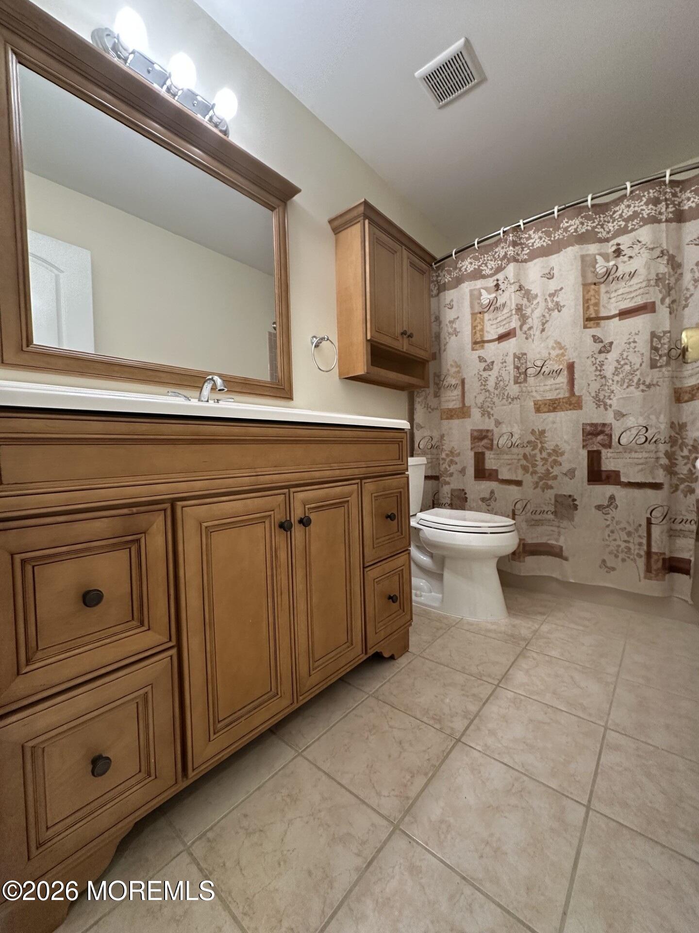 44 Dickinson Court Red Bank NJ 07701