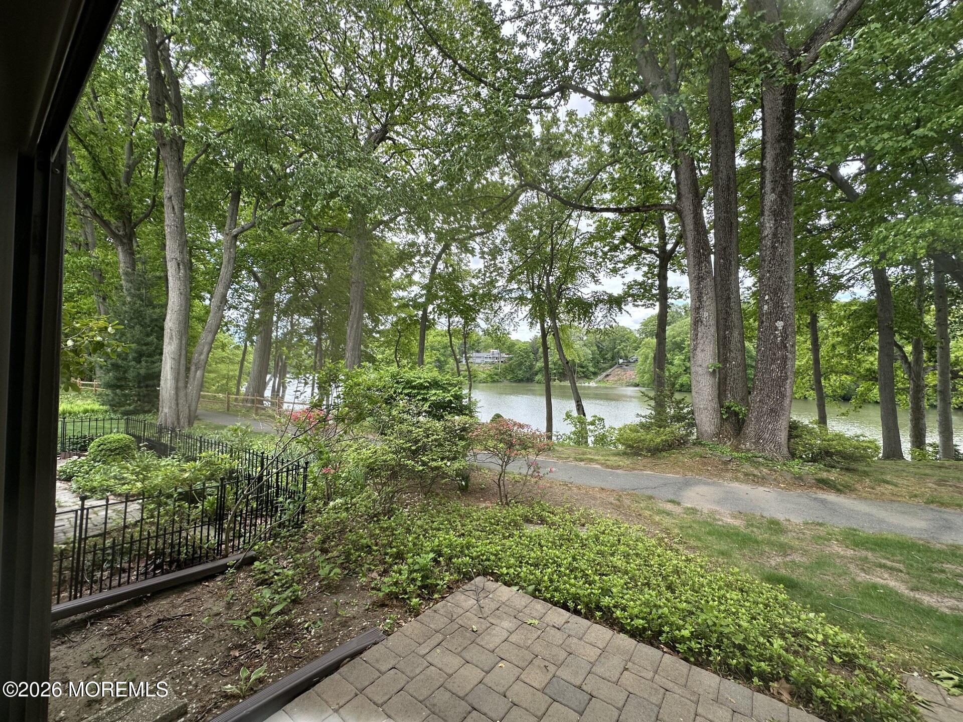 44 Dickinson Court Red Bank NJ 07701