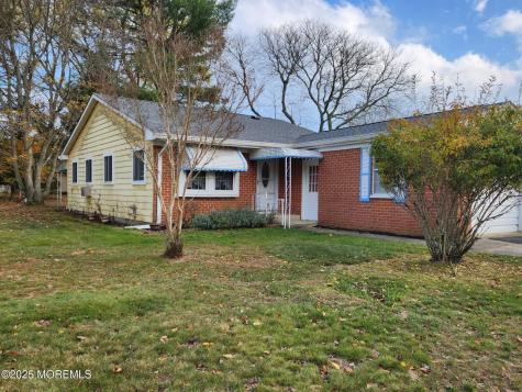 18 Hudson Parkway Whiting NJ 08759