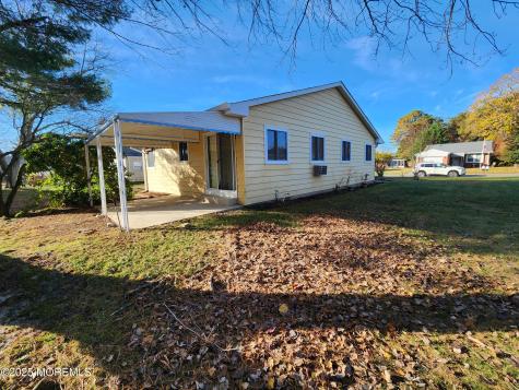 18 Hudson Parkway Whiting NJ 08759