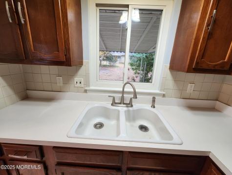 18 Hudson Parkway Whiting NJ 08759