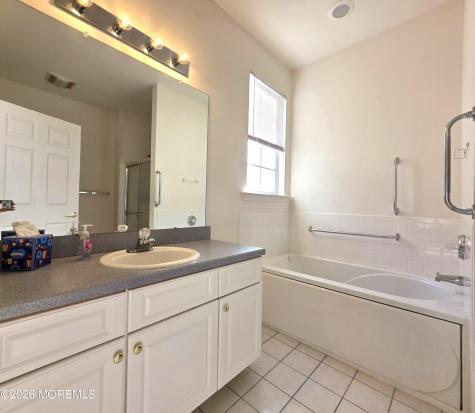 91 Robin Lane Barnegat NJ 08005