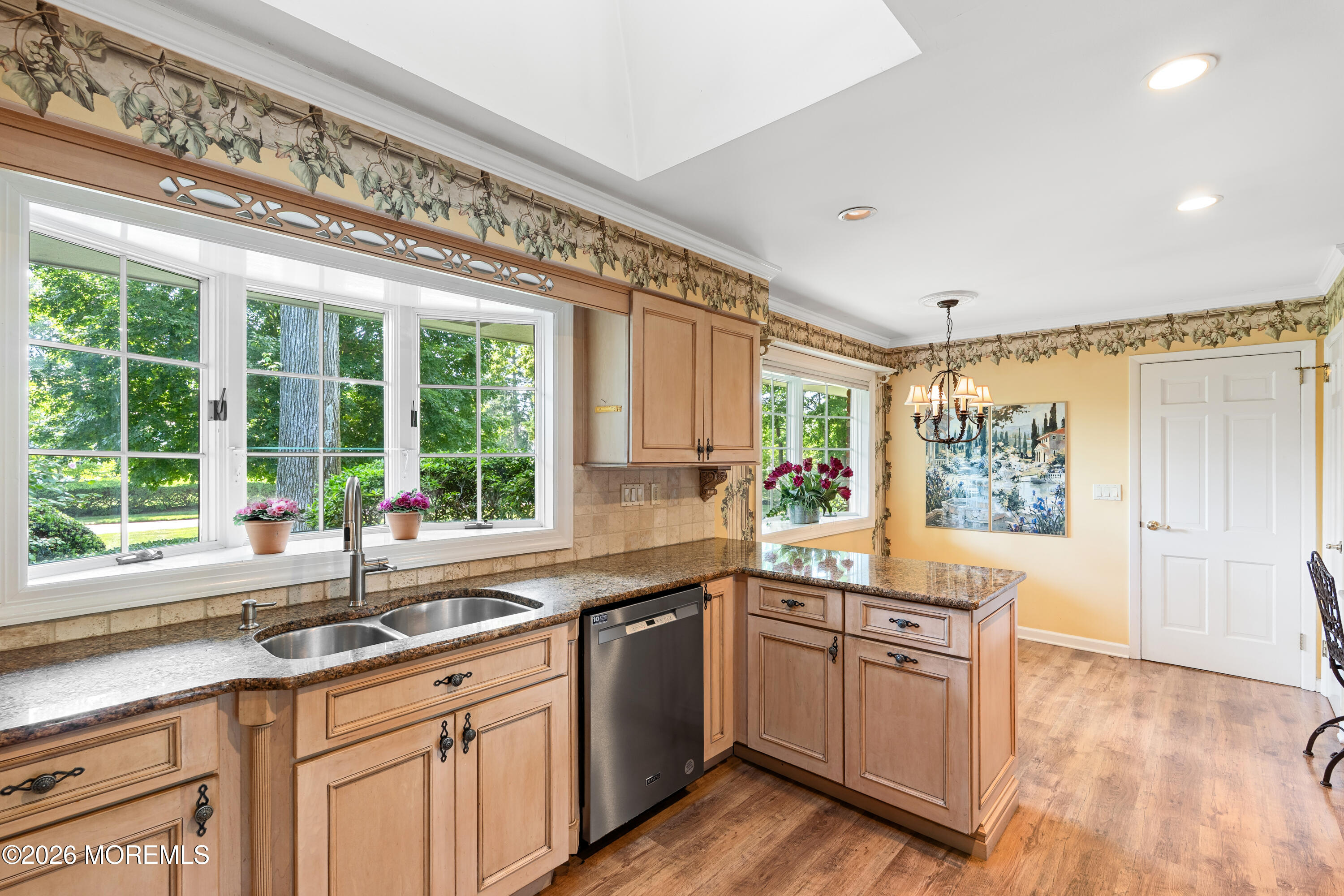21 N Ward Avenue Rumson NJ 07760