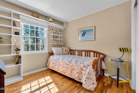 74 Southview Terrace N Middletown NJ 07748
