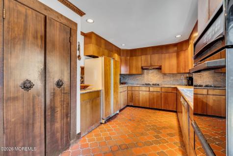 6 Surrey Lane Ocean Twp NJ 07712