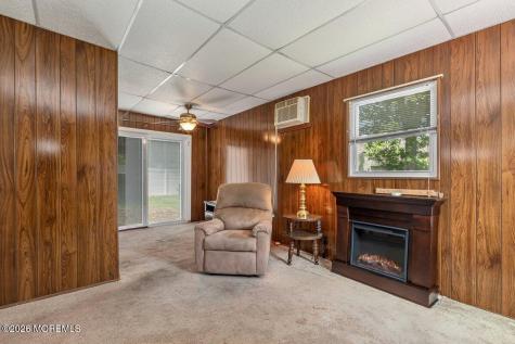 5 Redwood Terrace Hazlet NJ 07730