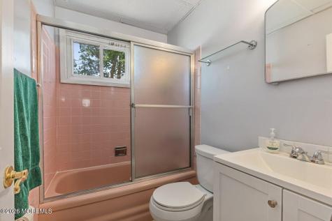 5 Redwood Terrace Hazlet NJ 07730