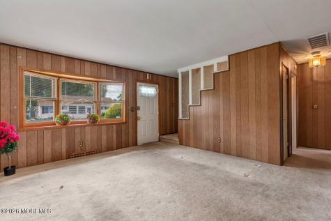 5 Redwood Terrace Hazlet NJ 07730