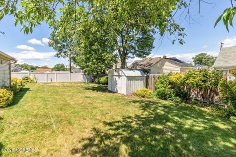5 Redwood Terrace Hazlet NJ 07730