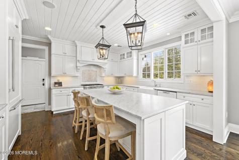 94 Ridge Road Rumson NJ 07760