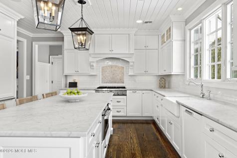 94 Ridge Road Rumson NJ 07760