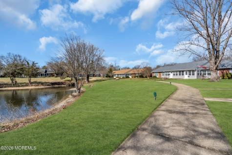 402 Picardy Court Lakewood NJ 08701