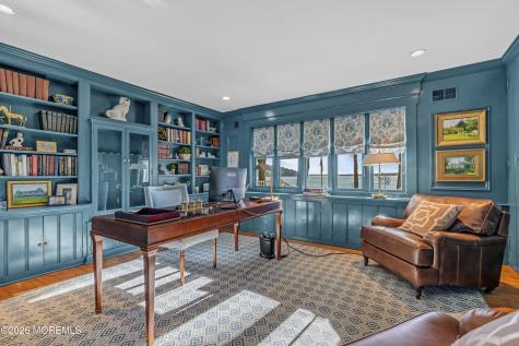 942 Navesink River Road Middletown NJ 07760