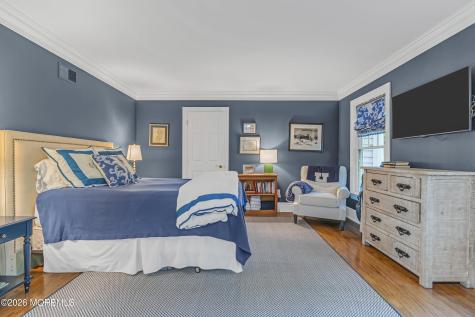 942 Navesink River Road Middletown NJ 07760