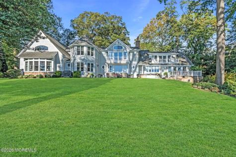 942 Navesink River Road Middletown NJ 07760