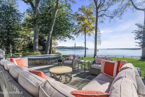942 Navesink River Road Middletown NJ 07760