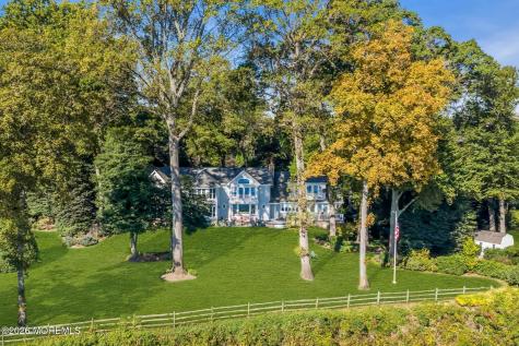 942 Navesink River Road Middletown NJ 07760