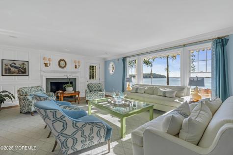 942 Navesink River Road Middletown NJ 07760