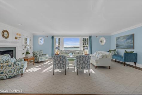 942 Navesink River Road Middletown NJ 07760
