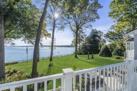 942 Navesink River Road Middletown NJ 07760