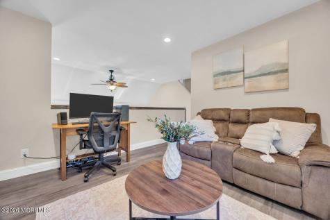 10 Collinson Drive Middletown NJ 07748