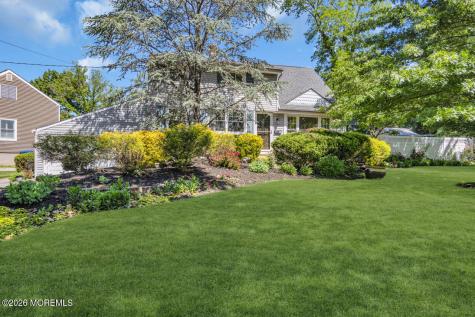 10 Collinson Drive Middletown NJ 07748