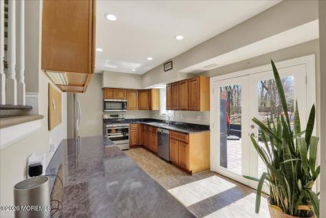 33 Ashford Road Jackson NJ 08527