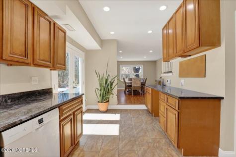 33 Ashford Road Jackson NJ 08527