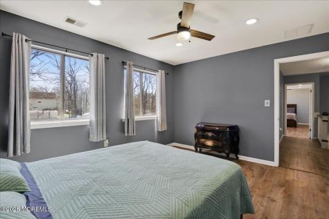 33 Ashford Road Jackson NJ 08527