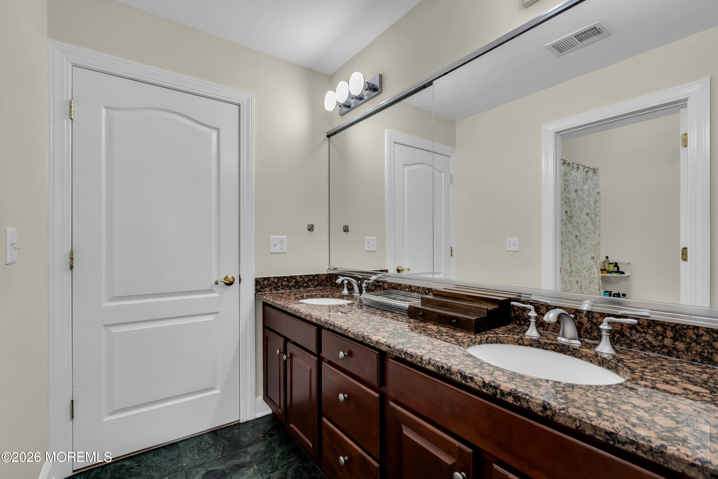 185 Dayna Court Toms River NJ 08753