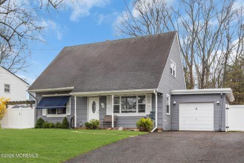 813 Raleigh Drive Toms River NJ 08753