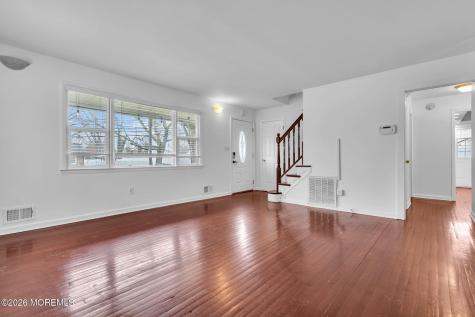 813 Raleigh Drive Toms River NJ 08753