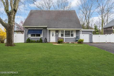 813 Raleigh Drive Toms River NJ 08753