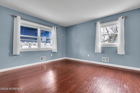 813 Raleigh Drive Toms River NJ 08753