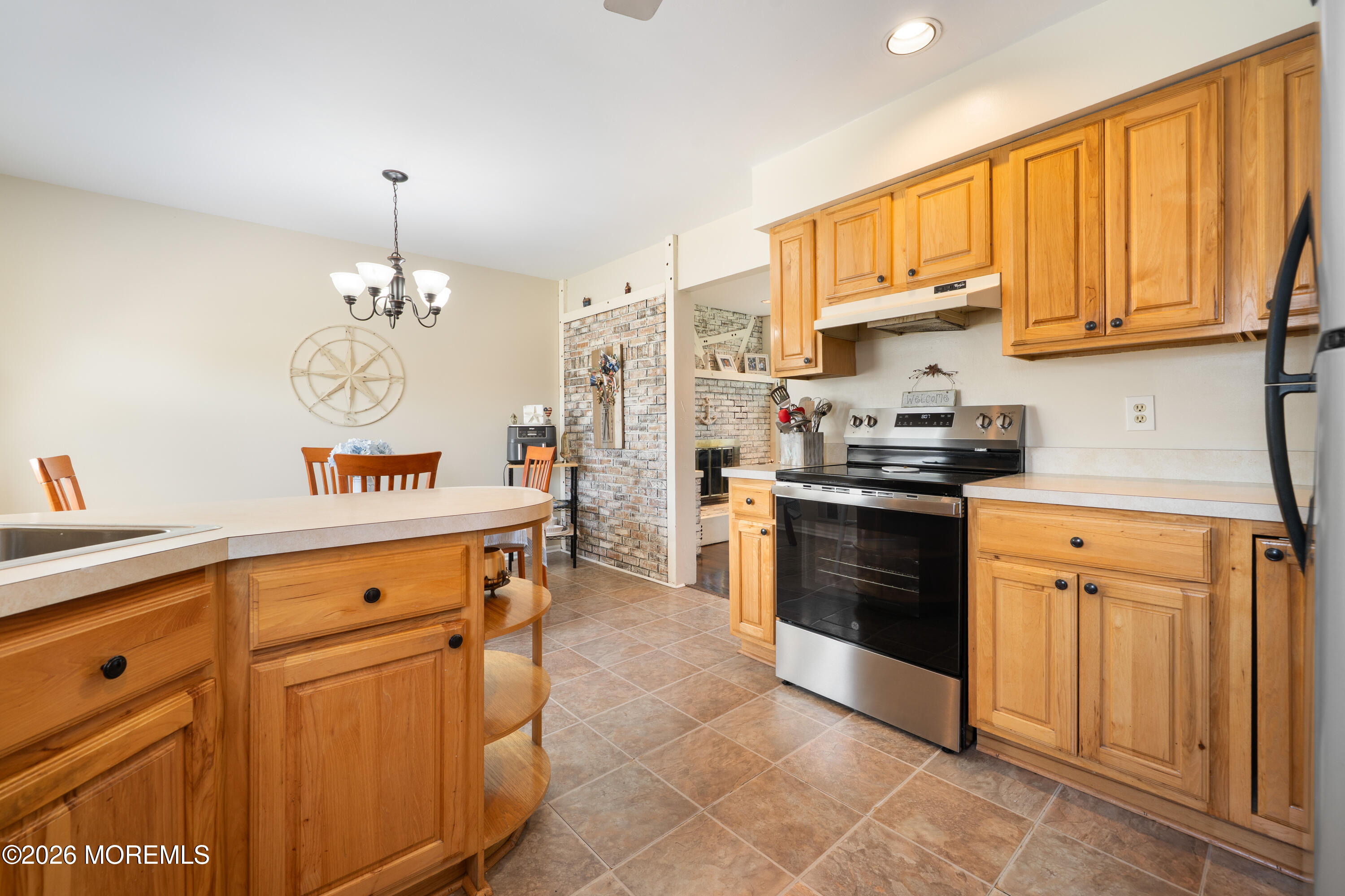 837 Cable Avenue Beachwood NJ 08722