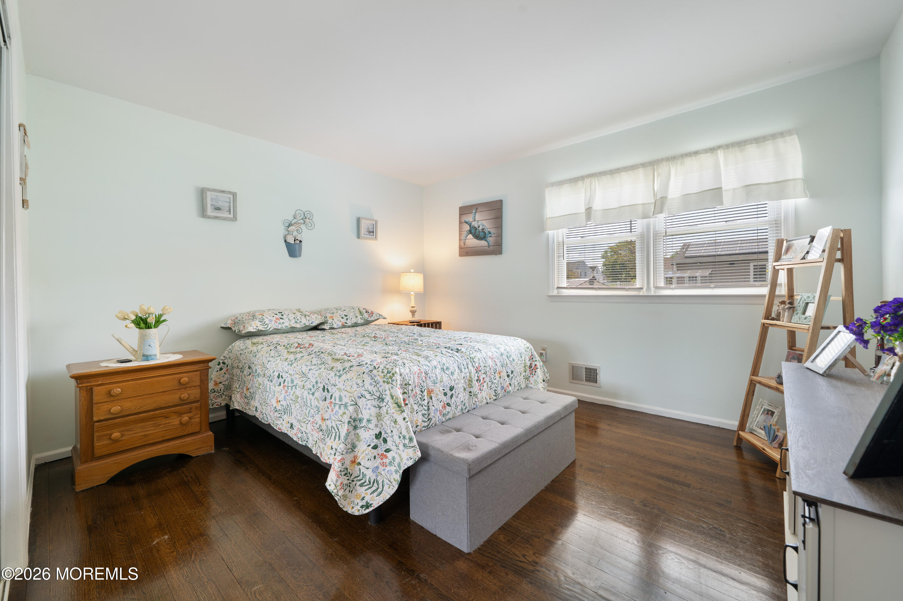 837 Cable Avenue Beachwood NJ 08722