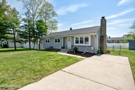837 Cable Avenue Beachwood NJ 08722