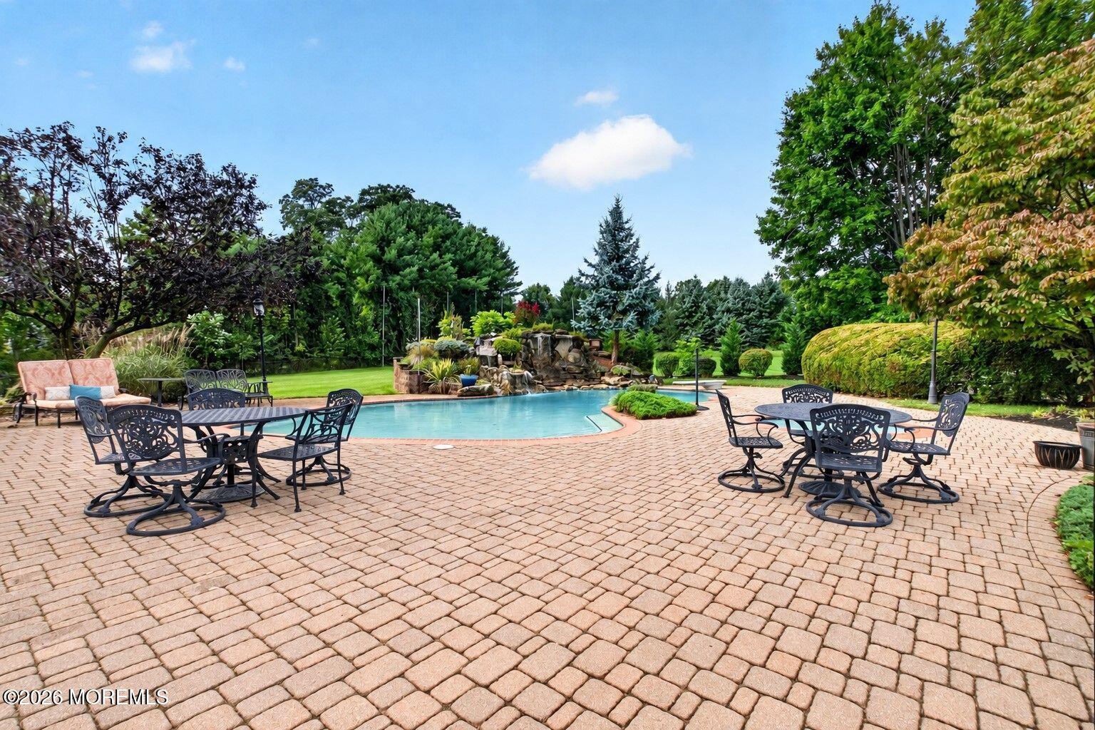 10 Maacka Drive Holmdel NJ 07733