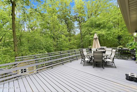 198 Deepdale Drive Middletown NJ 07748