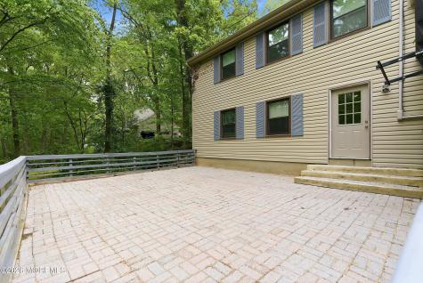 198 Deepdale Drive Middletown NJ 07748