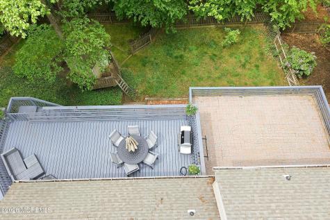 198 Deepdale Drive Middletown NJ 07748
