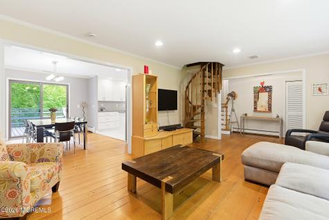 198 Deepdale Drive Middletown NJ 07748