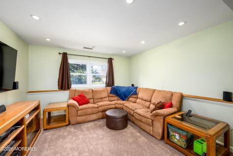 43 Westbrook Road Howell NJ 07731