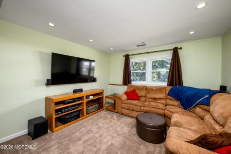 43 Westbrook Road Howell NJ 07731