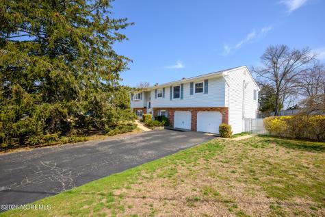 43 Westbrook Road Howell NJ 07731