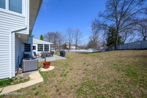 43 Westbrook Road Howell NJ 07731